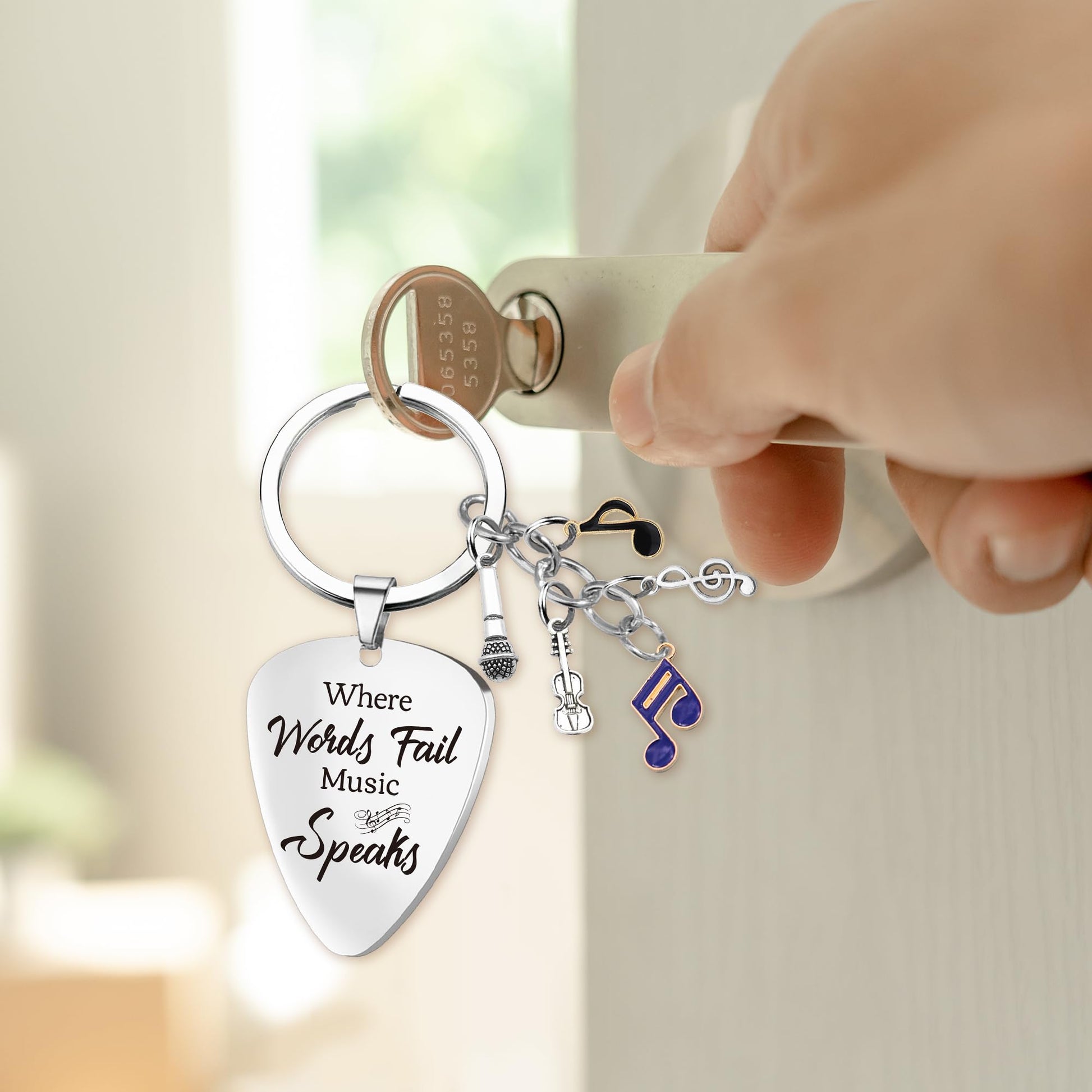 Cool Music Lovers Gift Keychain - Inspirational Quotes Where Words Fail Music Speaks Keychains for Men Women Gifts, Guitar Note Pendant Keyring for Musicians Teachers Friends Birthday Graduation